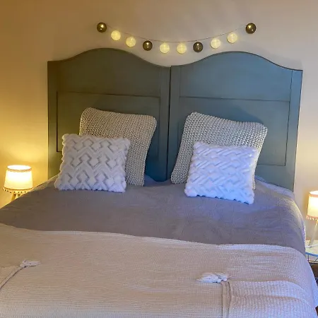 Bed & Breakfast Chateau Du Caperan *